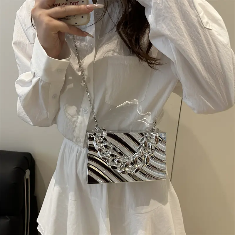 LEFTSIDE Mini Gold Crossbody Bags for Women 2025 Y2K New Female Fashion Lady  Chain Party Luxury Box Handbags and Purses