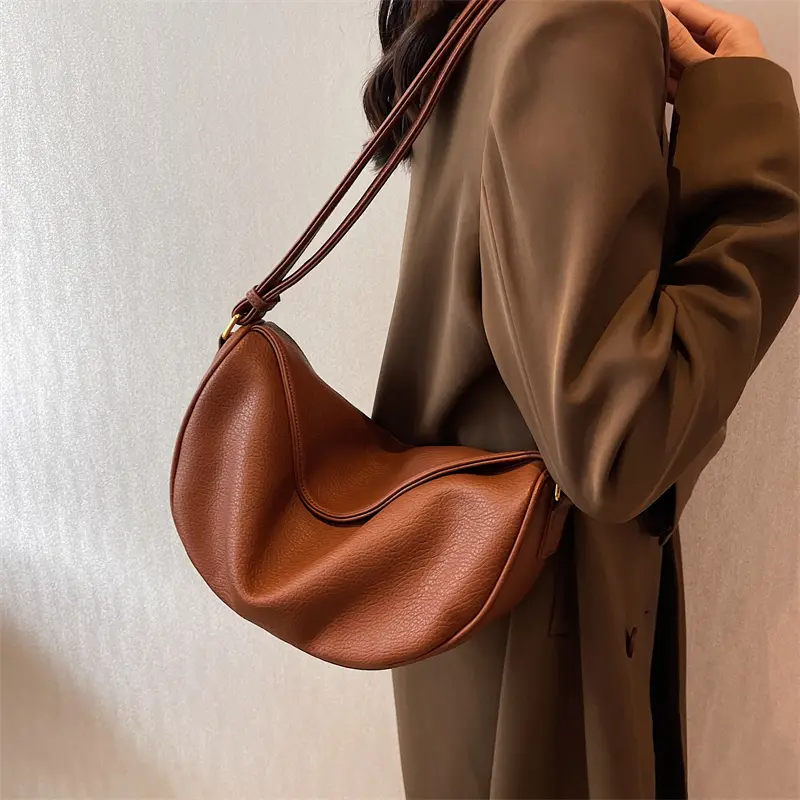 LEFTSIDE Large Crossbody Bags for Women 2025 Winter High Capacity Handbags Solid Soft Shoulder Bags Females Travel Hobos Bag