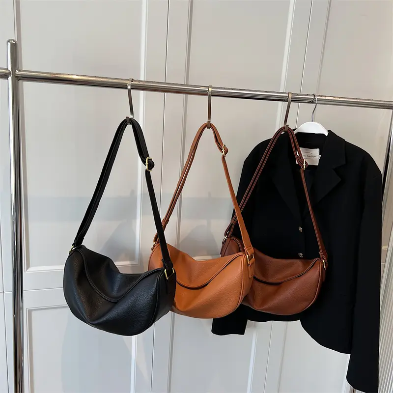 LEFTSIDE Large Crossbody Bags for Women 2025 Winter High Capacity Handbags Solid Soft Shoulder Bags Females Travel Hobos Bag