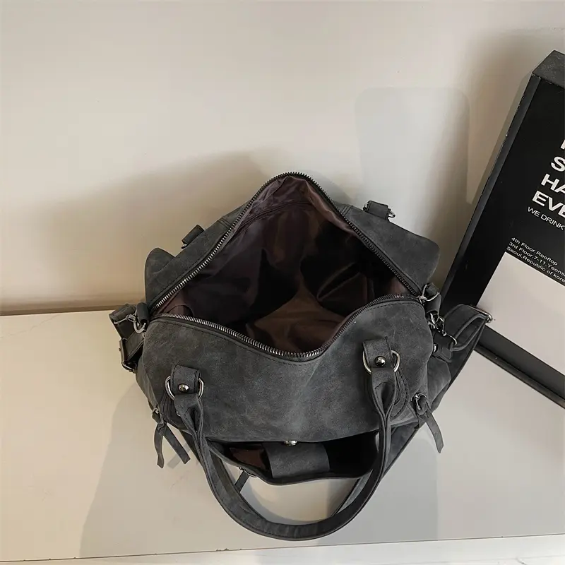 LEFTSIDE Women Big PU Leather Crossbody Bag 2025 Winter Retro Trend New Short Handle Shoulder Bag Luxury Designer Handbags