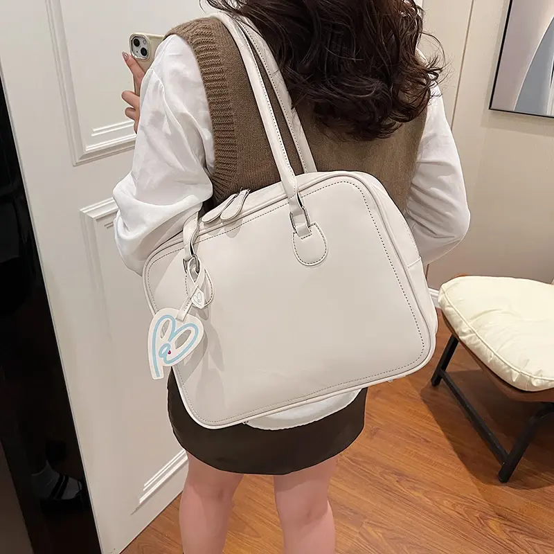 LEFTSIDE Design Retro Small PU Leather Tote Bag for Women 2025 Y2K Retro Fashion Solid Color Underarm Shoulder Bag Handbags