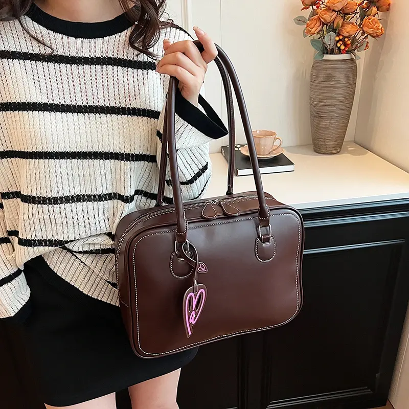 LEFTSIDE Design Retro Small PU Leather Tote Bag for Women 2025 Y2K Retro Fashion Solid Color Underarm Shoulder Bag Handbags