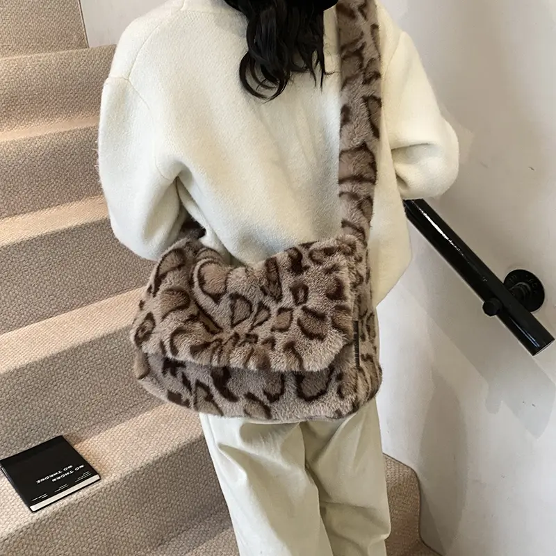LEFTSIDE Soft Faux Fur Small Leopard Shoulder Bags for Women 2025 Winter New Trend Korean Fashion Handbags Trend Crossbody Bag