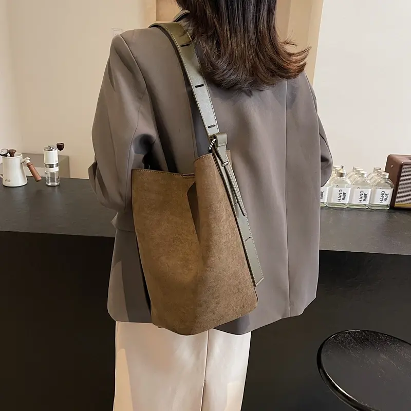 LEFTSIDE Small PU Leather Bucket Bags for Women 2024 Winter Y2K New Trend Female Fashion Shoulder Bag Handbags with Purses