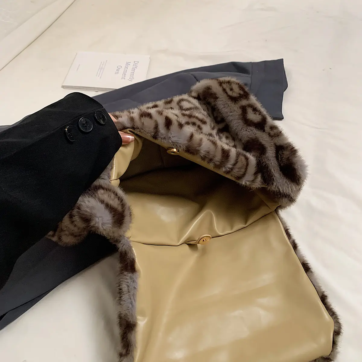 LEFTSIDE Soft Faux Fur Small Leopard Shoulder Bags for Women 2025 Winter New Trend Korean Fashion Handbags Trend Crossbody Bag