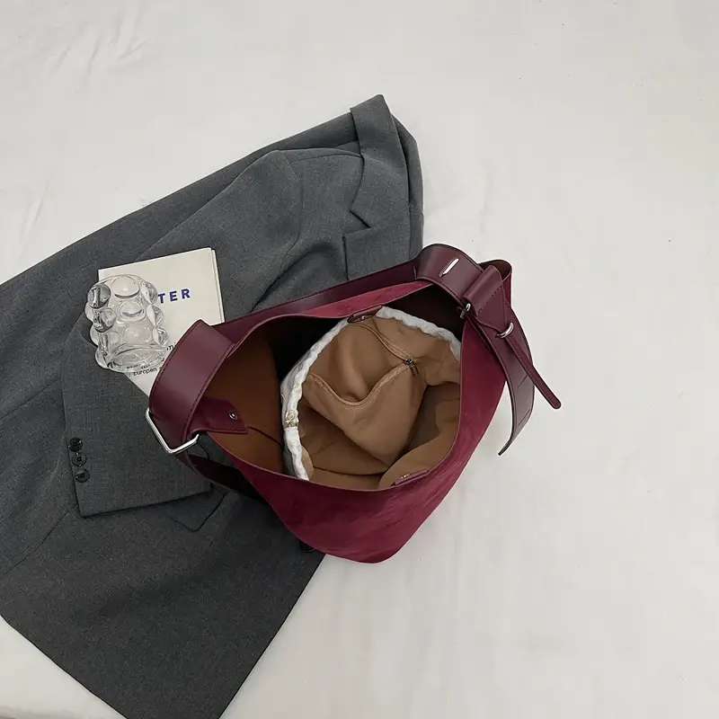 LEFTSIDE Small PU Leather Bucket Bags for Women 2024 Winter Y2K New Trend Female Fashion Shoulder Bag Handbags with Purses
