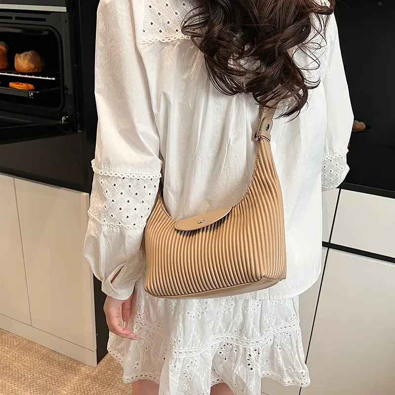 LEFTSIDE Fold Small Pu Leather Crossbody Bag for Women 2025 Korean Fashion Designer Travel Tote Bag Females Handbags and Purses