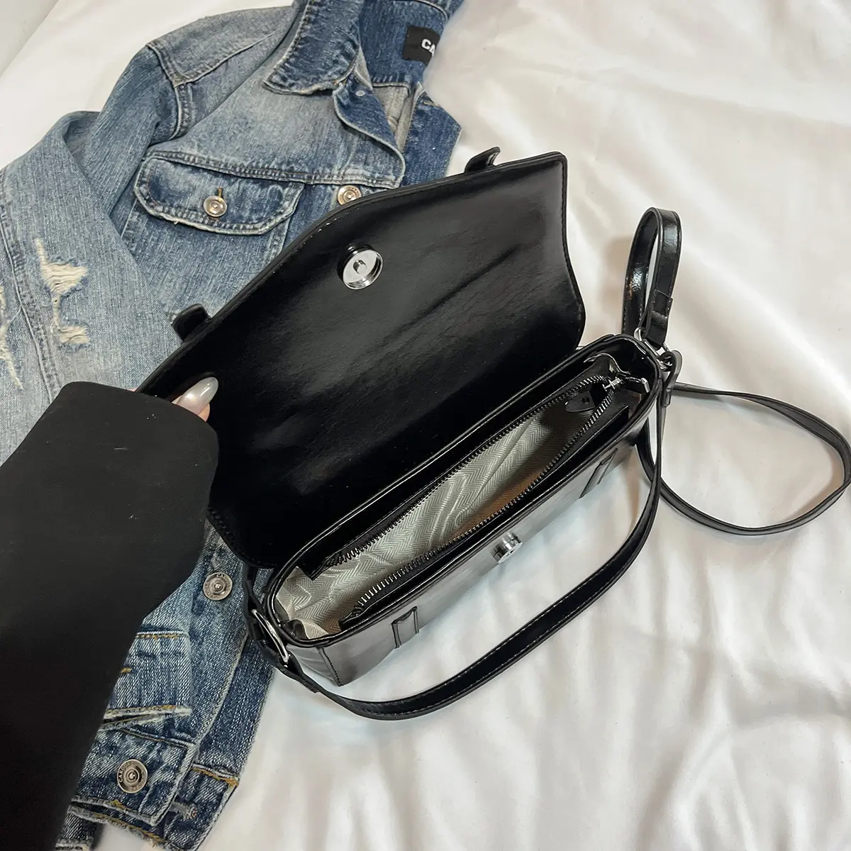 LEFTSIDE Fashion Small Flap Square Pu Leather Crossbody Bag for Women 2025 New Trend Designer Simple Handbags and Purses