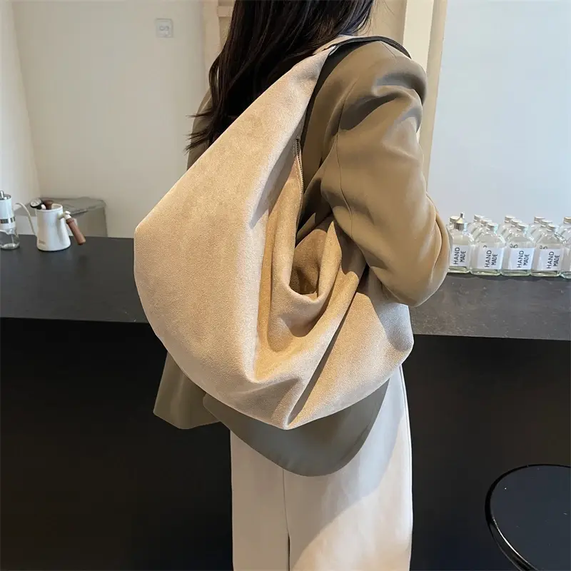 LEFTSIDE Design Large PU Leather Hobo Bags Lady Winter Shoulder Bag for Women 2025 New Fashion Trend Y2K Handbags Underarm Bag