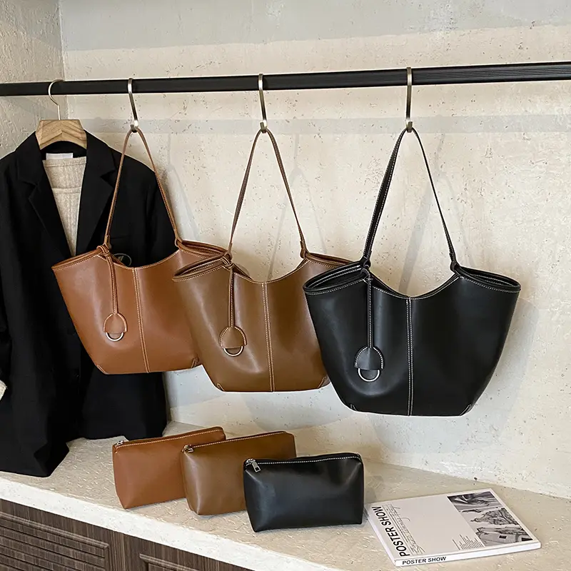 LEFTSIDE 2025 PU Leather Luxury Designer Tote Bag Female High Capacity Shoulder Bag 2025 Female Handbags Solid Color Hand Bag