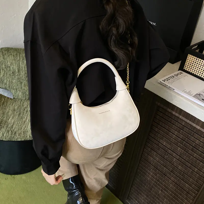 LEFTSIDE Luxury PU Leather Small Saddle Bag Female Underarm Bag 2025 Winter Retro Female Chain Handbags Crossbody Shoulder Bag