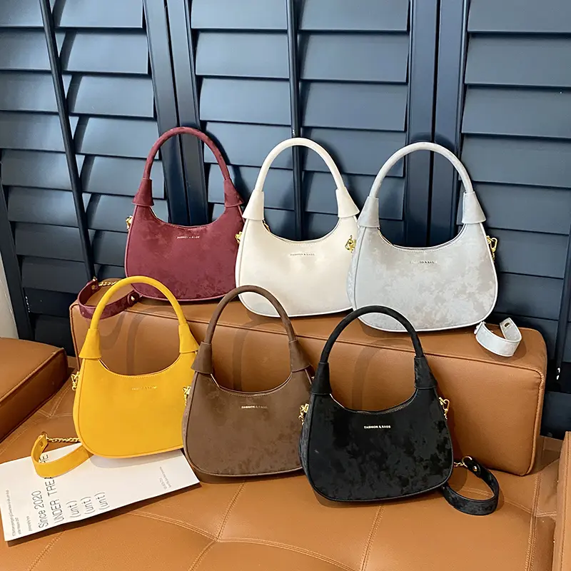 LEFTSIDE Luxury PU Leather Small Saddle Bag Female Underarm Bag 2025 Winter Retro Female Chain Handbags Crossbody Shoulder Bag