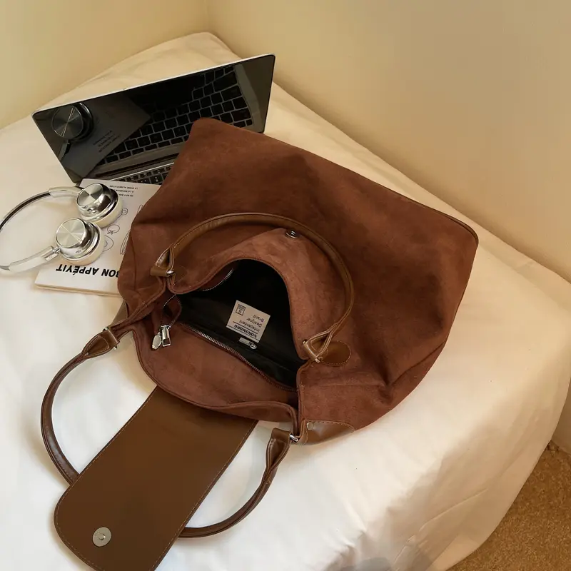 LEFTSIDE Vintage Large Capacity PU Leather Shoulder Bags for Women Crossbody Bag 2025 Winter Luxury Designer New Trend Handbags