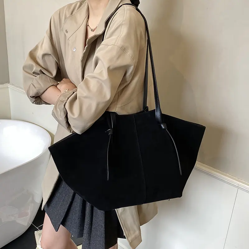 LEFTSIDE Design PU Leather High Capacity Shoulder Bags for Women 2025 Winter Trend Tote Bag Females Retro New ​Luxury Handbags