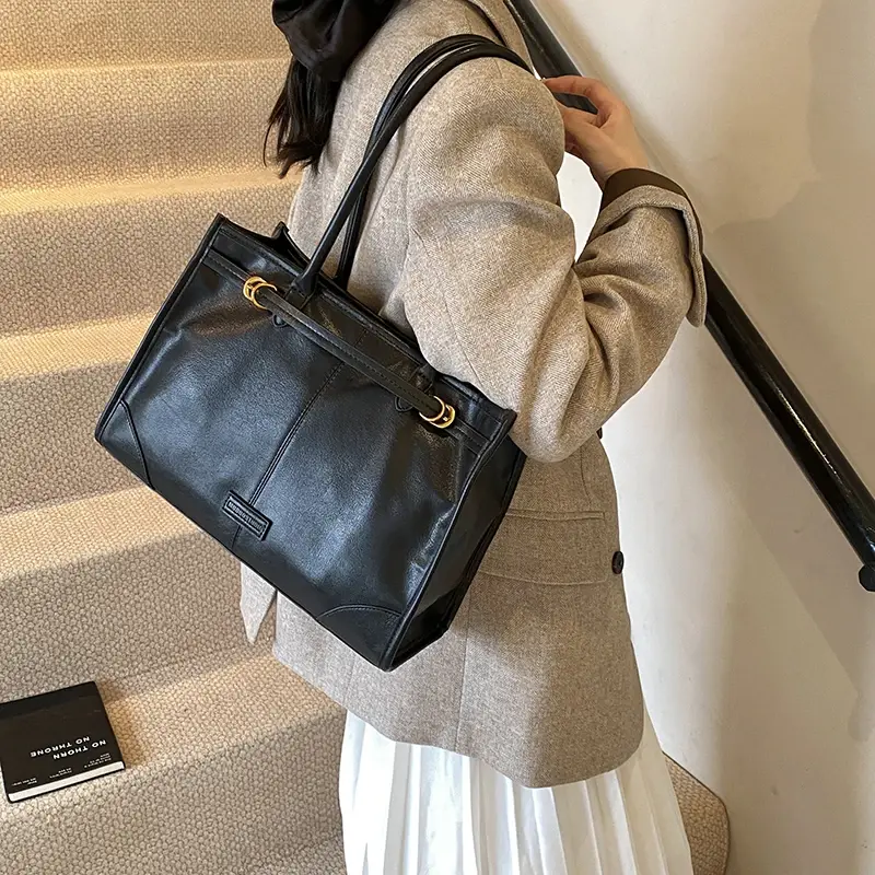 LEFTSIDE PU Leather Retro Tote Bag for Women 2024 Winter Trend New Fashion Y2K Handbags Females Luxury Designer Shoulder Bags