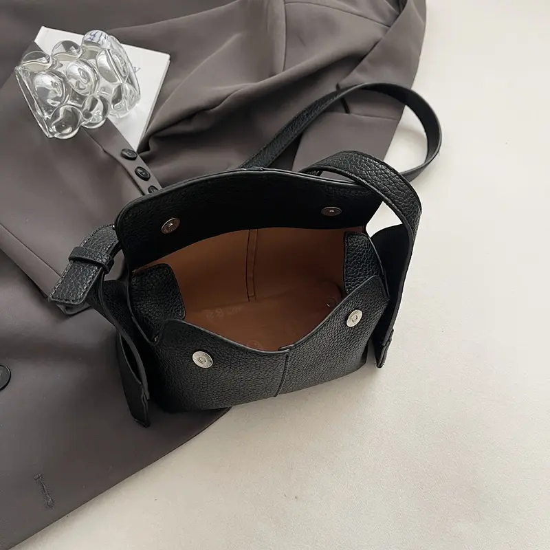 LEFTSIDE Small PU Leather Flap Crossbody Bags for Women 2025 New Trend Fashion Simple Shoulder  Bag Females Handbags and Purses