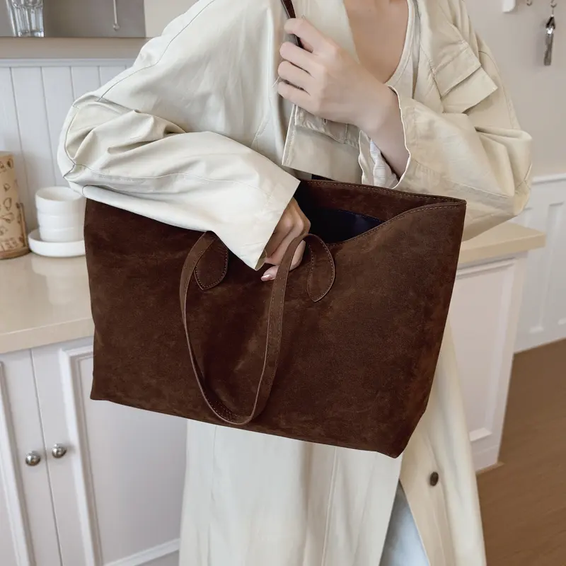 LEFTSIDE Design large capacity PU Leather Shoulder Bags for Women 2025 Winter Trend Tote Bag Females Retro New ​Luxury Handbags