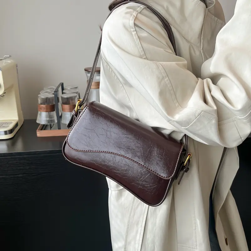 LEFTSIDE Retro Small Flap Crossbody Bags for Women 2025 New Summer Trend Fashion Shoulder Bag Females Handbags and Purses