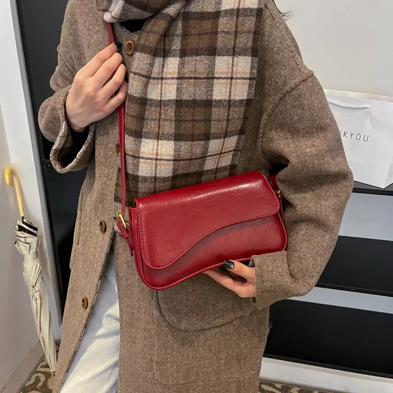 LEFTSIDE Retro Small Flap Crossbody Bags for Women 2025 New Summer Trend Fashion Shoulder Bag Females Handbags and Purses