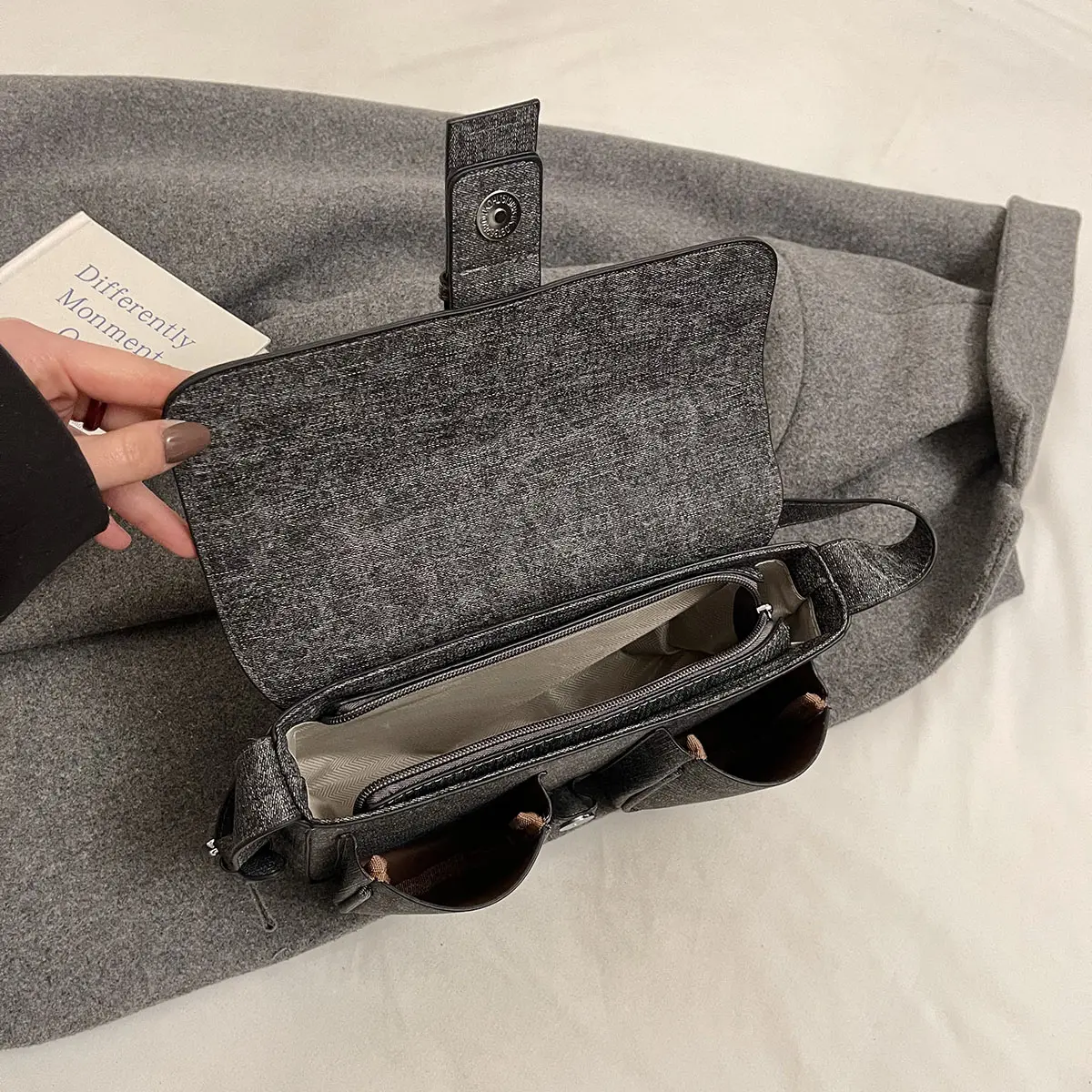 LEFTSIDE Women's PU Leather Underarm Shopping Bag Fashion Solid Designer Armpit Shoulder Bag Casual Double Pocket Hand Bag
