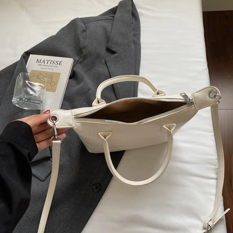 LEFTSIDE Retro Small Silver Underarm Bag 2025 New Trendy Luxury Shoulder Bag Fashion Short Handle Crossbody Bag Females Handbags