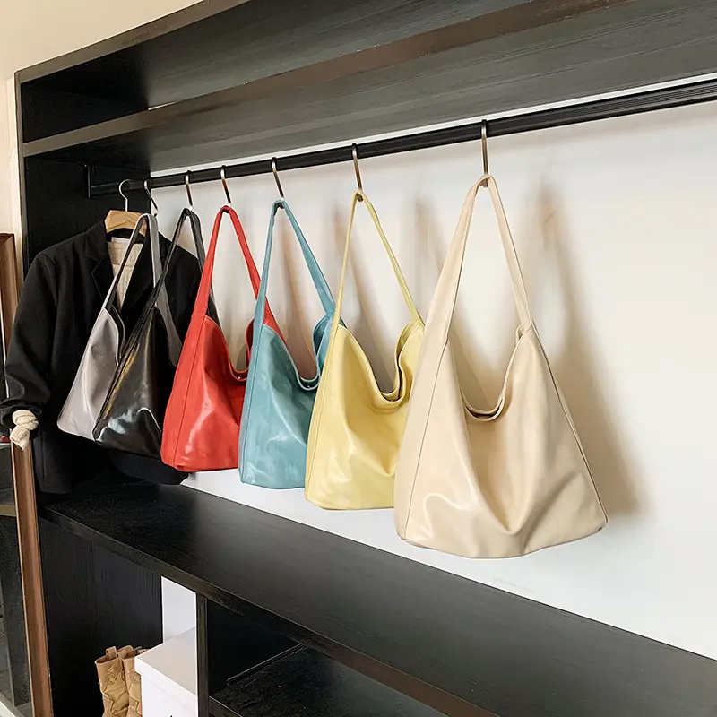 LEFTSIDE High-capacity Shoulder Bags for Women 2025 New PU Leather Females Simple Hobo Bag High Quality Handbags and Purses