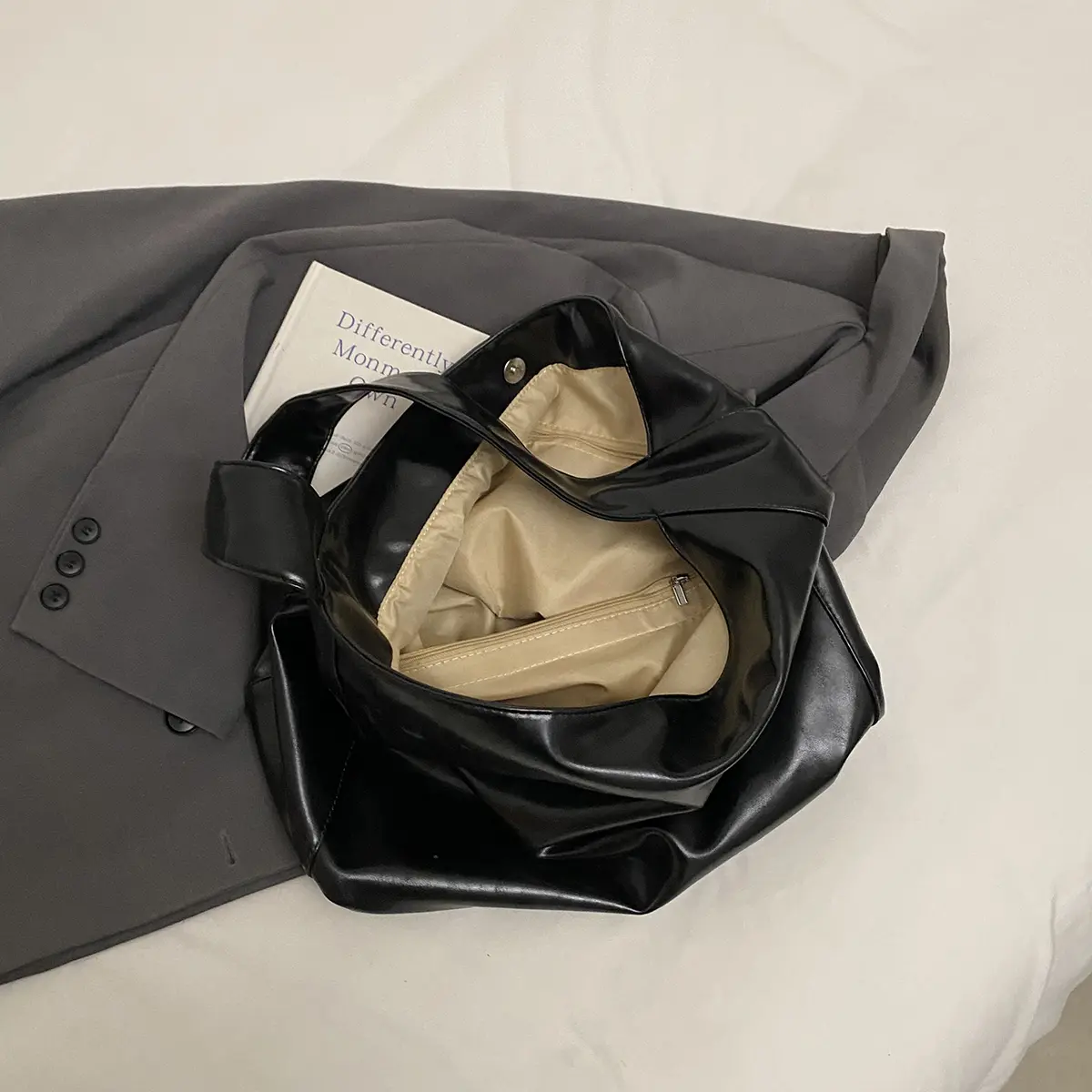 LEFTSIDE High-capacity Shoulder Bags for Women 2025 New PU Leather Females Simple Hobo Bag High Quality Handbags and Purses