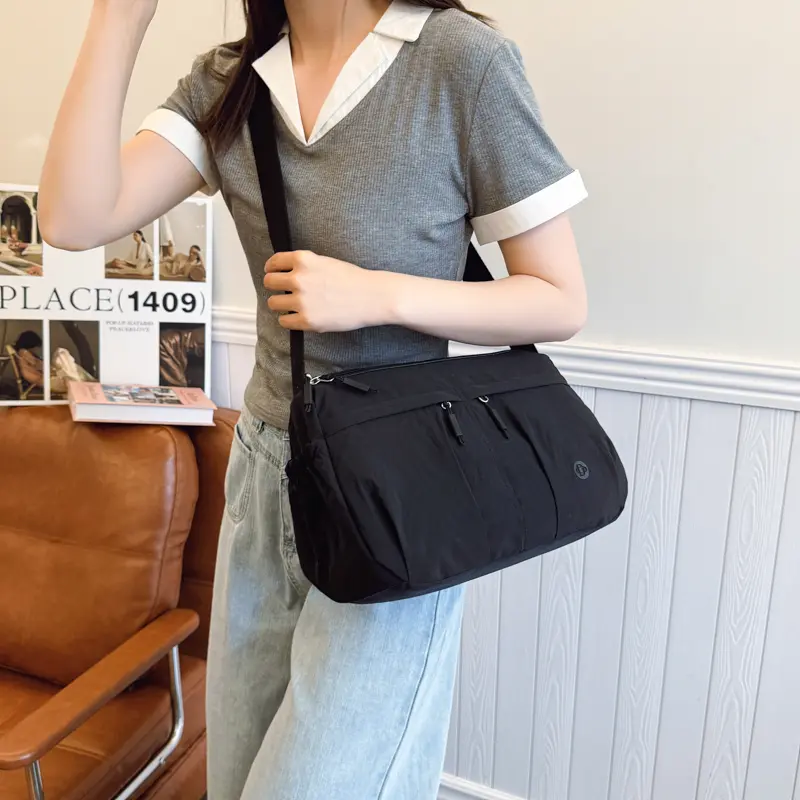 LEFTSIDE New Style Women's Bag Cloth Shoulder Bag 2025 Female Crossbody Bag Multiple Pockets Travel Handbags and Purses