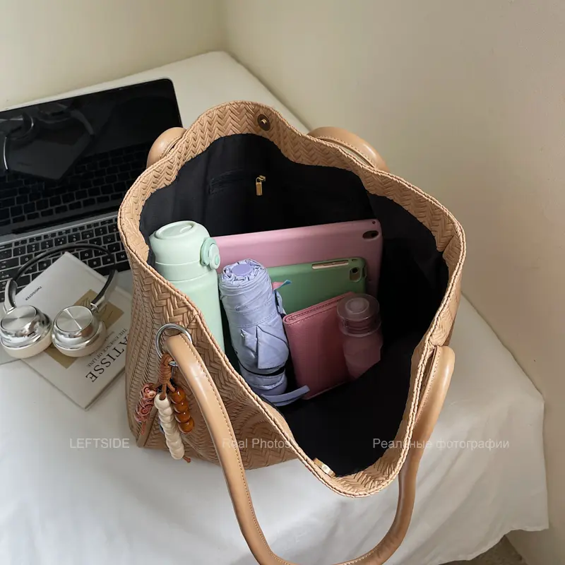 LEFTSIDE Big Weave PU Leather Shoulder Bag for Women 2025 Winter Luxury Tote Bag Lady Designer High Capacity Handbags and Purses