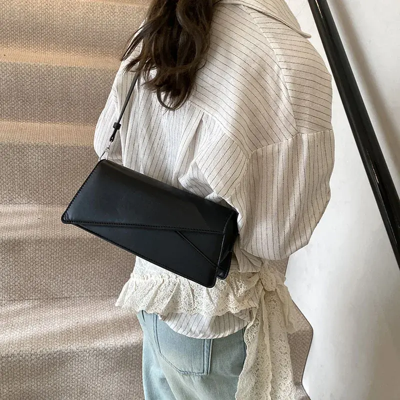 LEFTSIDE Small PU Leather Flap Shoulder Bag for Women 2024 Winter New Trend Y2K Handbags and Purses Females Crossbody Bags