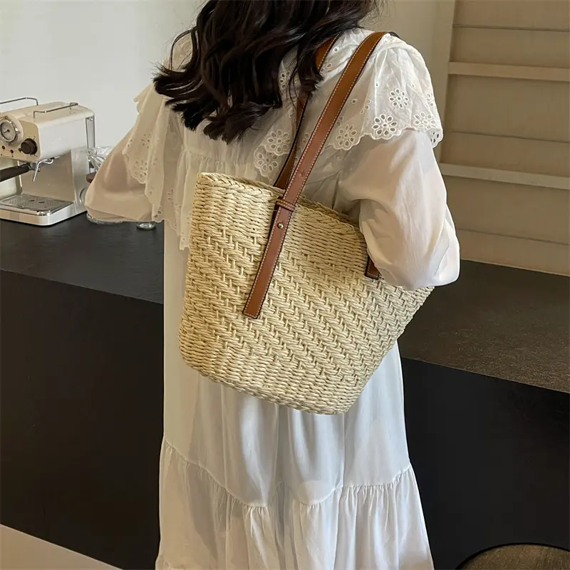 LEFTSIDE Summer New Big Straw Weaving Crossbody Bag 2025 Trend Fashionable Casual Tote Beach Bag Women's Shoulder Bag Handbags