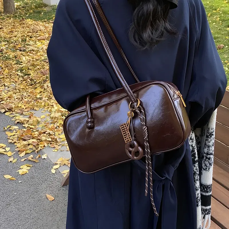LEFTSIDE Small PU Leather Tote Bags for Women 2024 Winter Y2K New Trend Retro Female Fashion Shoulder Bag Handbags with Purses
