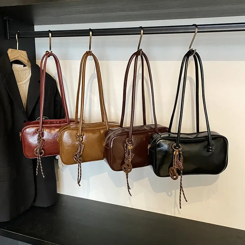 LEFTSIDE Small PU Leather Tote Bags for Women 2024 Winter Y2K New Trend Retro Female Fashion Shoulder Bag Handbags with Purses