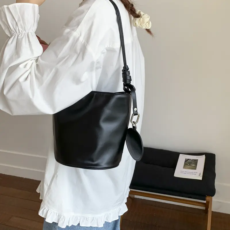 LEFTSIDE Retro Small Green Bucket Bag 2025 New Trendy Shoulder Bag Fashion Luxury Crossbody Bag Females Handbags and Purses