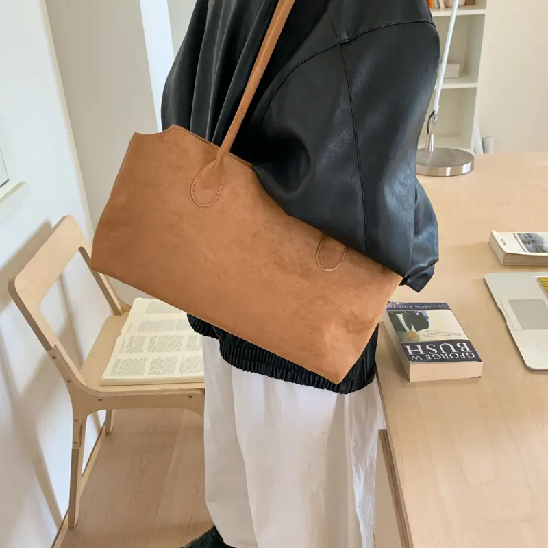 LEFTSIDE Design Small PU Leather Shoulder Bags for Women 2025 Winter Trend Tote Bag Females Retro New ​Luxury Simple Handbags