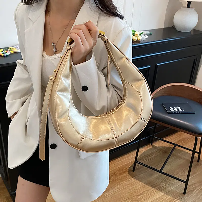 LEFTSIDE Retro Small Splicing Leather Saddle Bag 2025 New Trendy Shoulder Bag Fashion Underarm Bag Females Luxury Handbags