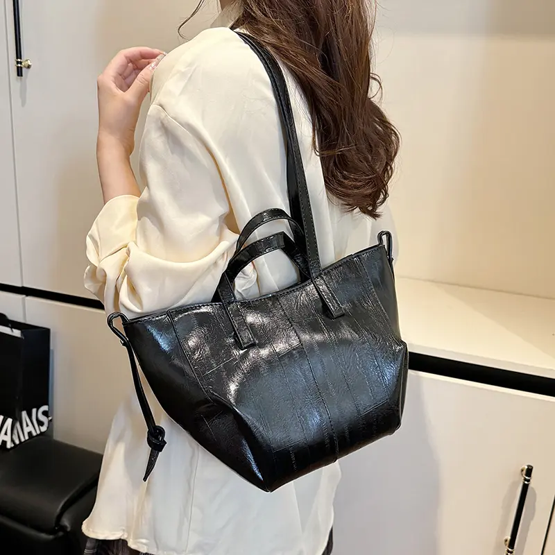 LEFTSIDE PU Leather Shoulder Bags for Women 2025 Luxury Designer New Crossbody Tote Bag Females Fashion Handbags and Purses