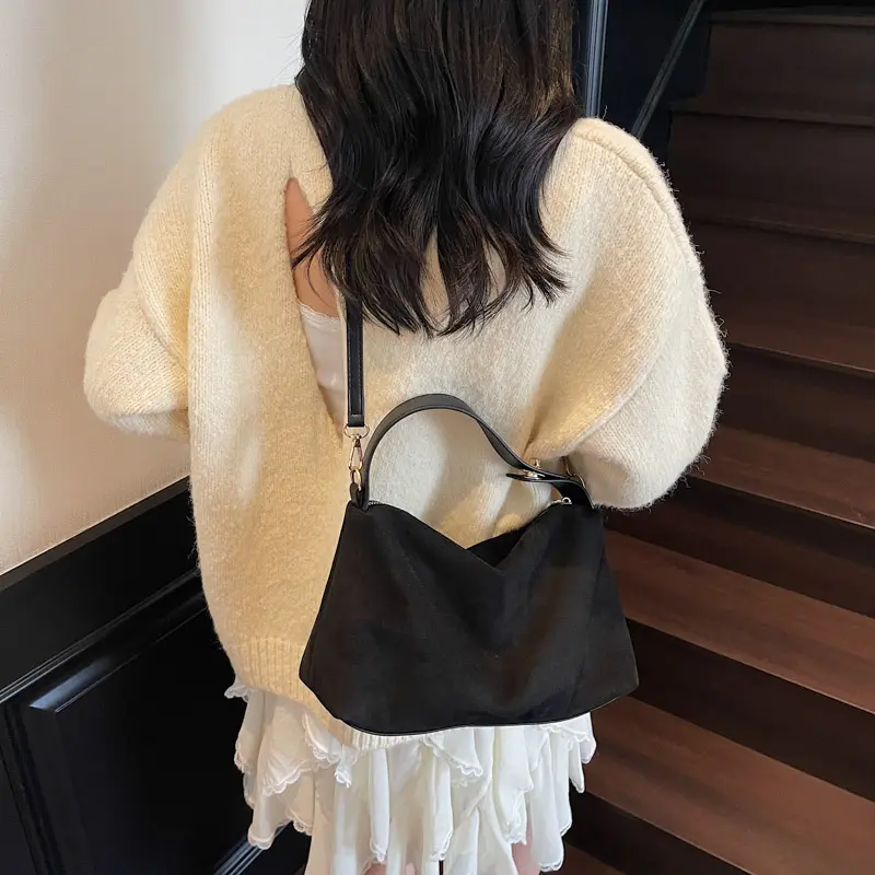 LEFTSIDE Women's Leather Velvet Bucket Bag 2025 Winter New Retro Shoulder Bag Luxury Designer Crossbody Bag Handbags and Purses