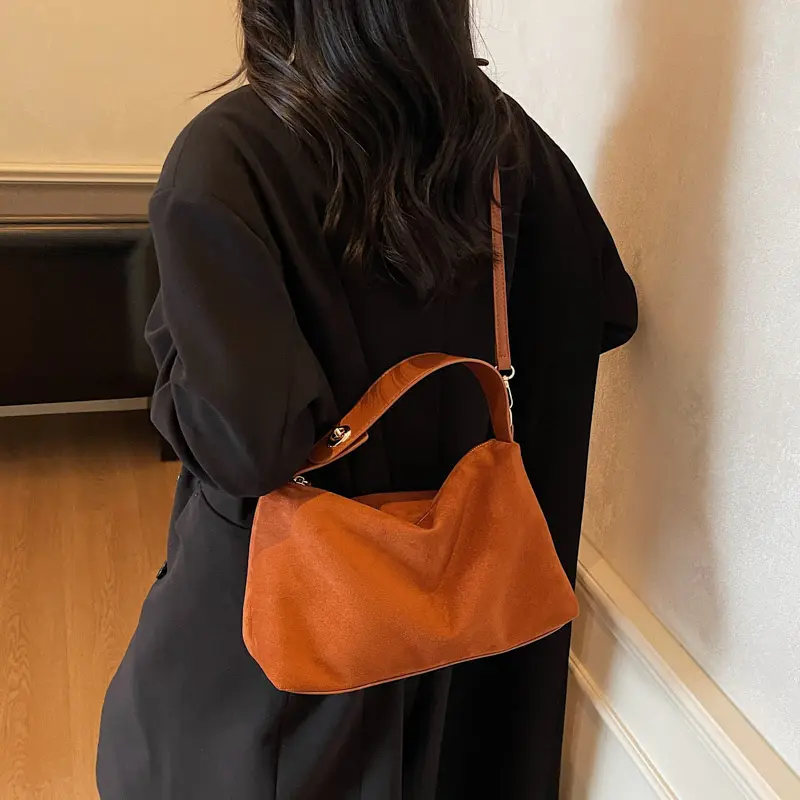 LEFTSIDE Women's Leather Velvet Bucket Bag 2025 Winter New Retro Shoulder Bag Luxury Designer Crossbody Bag Handbags and Purses