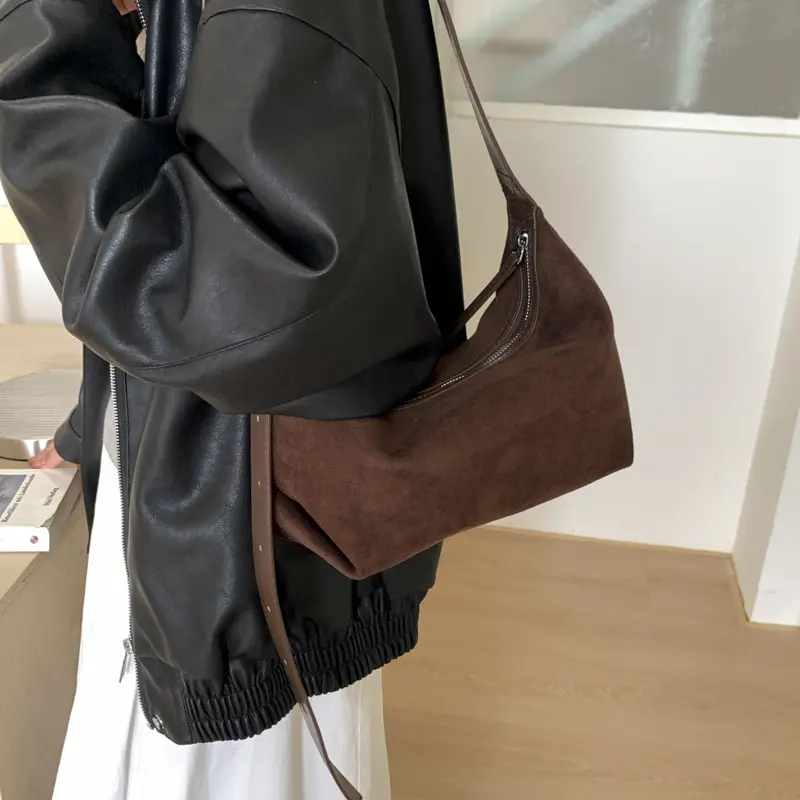 LEFTSIDE Women Small PU Leather Crossbody Bag 2025 Winter Retro New Saddle Shoulder Bag Luxury Designer Handbags and Purses