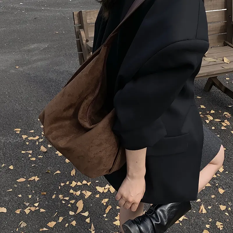 LEFTSIDE Women PU Suede Shoulder Bag 2025 Winter Retro Soft Hobo Bag Luxury Designer New Trend Brand Handbags and Purses