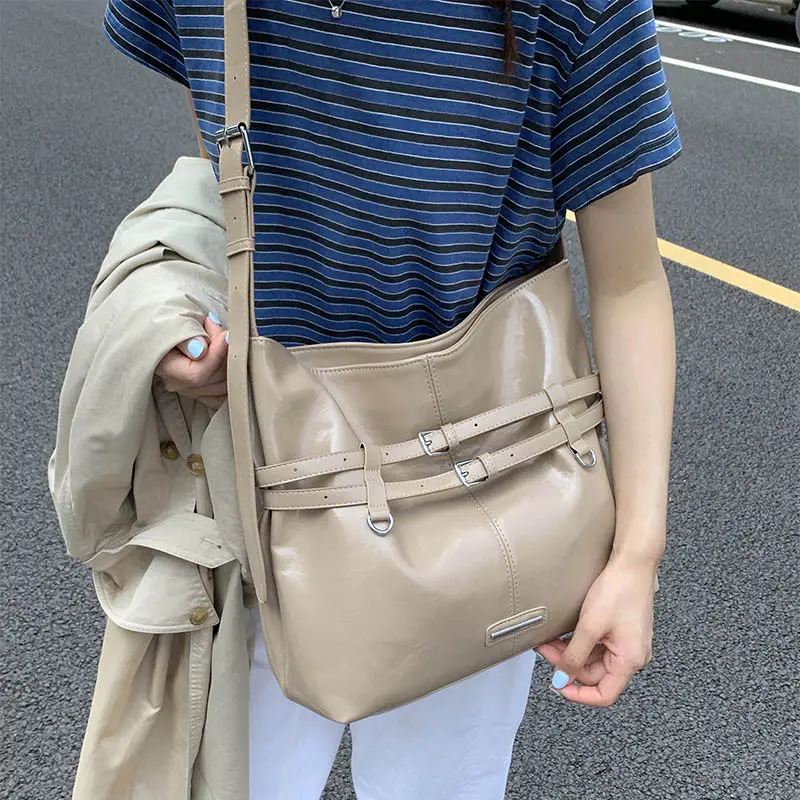 LEFTSIDE PU Leather Shoulder Bags for Women 2025 Luxury Designer Tote Bag Females Underarm Bag Fashion Handbags and Purses