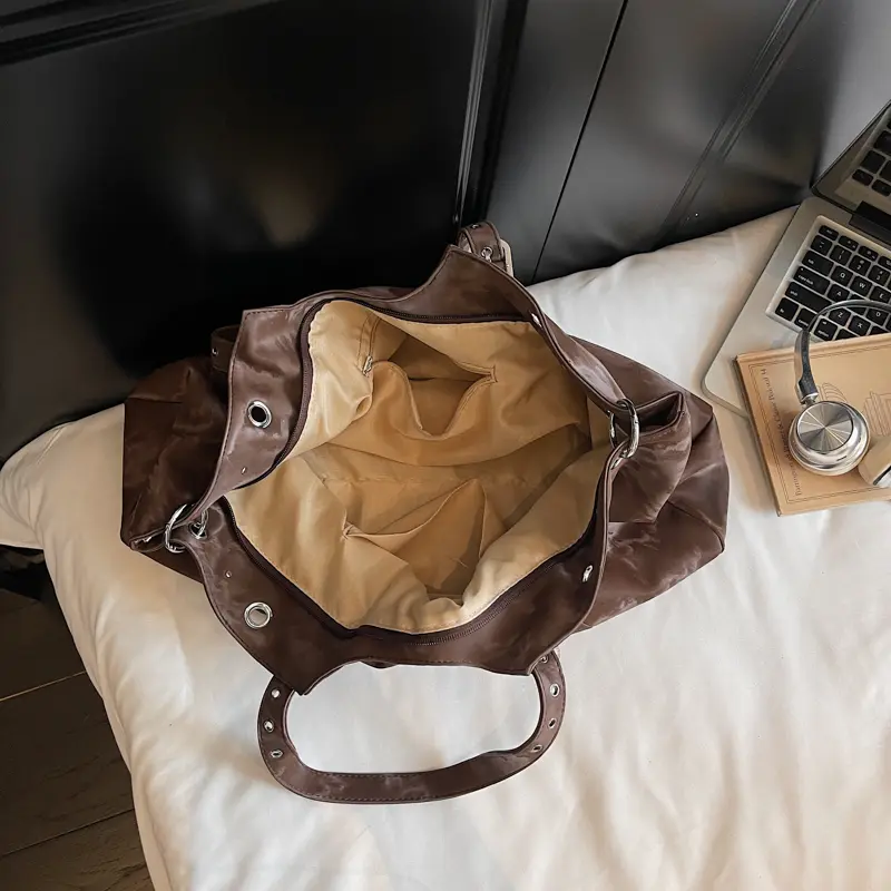 LEFTSIDE Women Large Capacity PU Leather Shoulder Bag 2025 Winter Fashion Retro Underarm Tote Bag Luxury Brand Designer Handbags