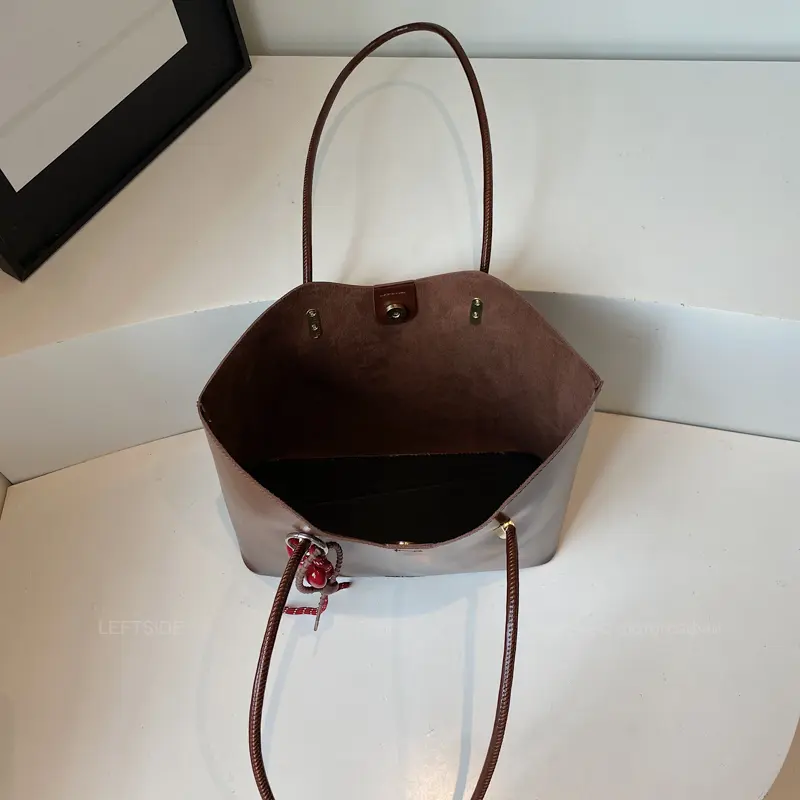 LEFTSIDE High-capacity PU Leather Shoulder Bags for Women 2025 Luxury Designer Tote Bag Females Short Handle Handbags and Purses