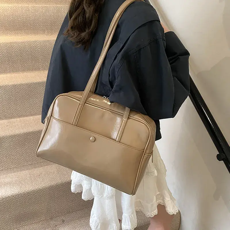 LEFTSIDE Women Handbags 2025 Spring Luxury New Fashion Trend White PU Leather Tote Bags Ladies Black Underarm Shoulder Bags