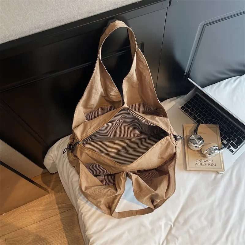 LEFTSIDE Cloth High Capacity Shoulder Bags for Women 2025 Y2K New Trend Female Design Simple Tote Bag Lady Handbags and Purses