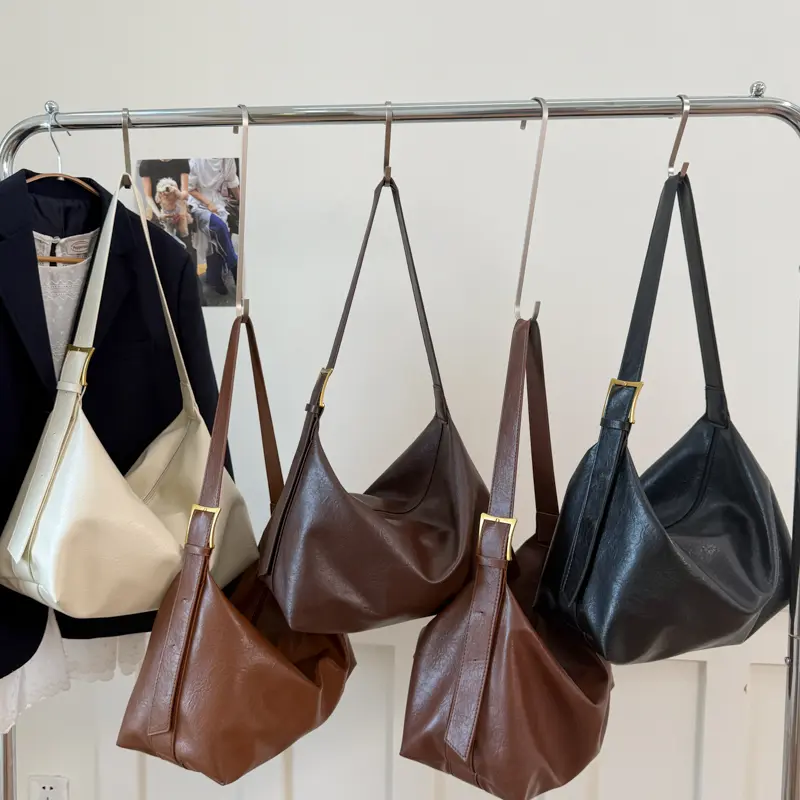 LEFTSIDE Luxury Brand Simple PU Leather Big Hobo Bag Female Shoulder Bag 2025 Winter Retro Female New Handbags Crossbody Bag