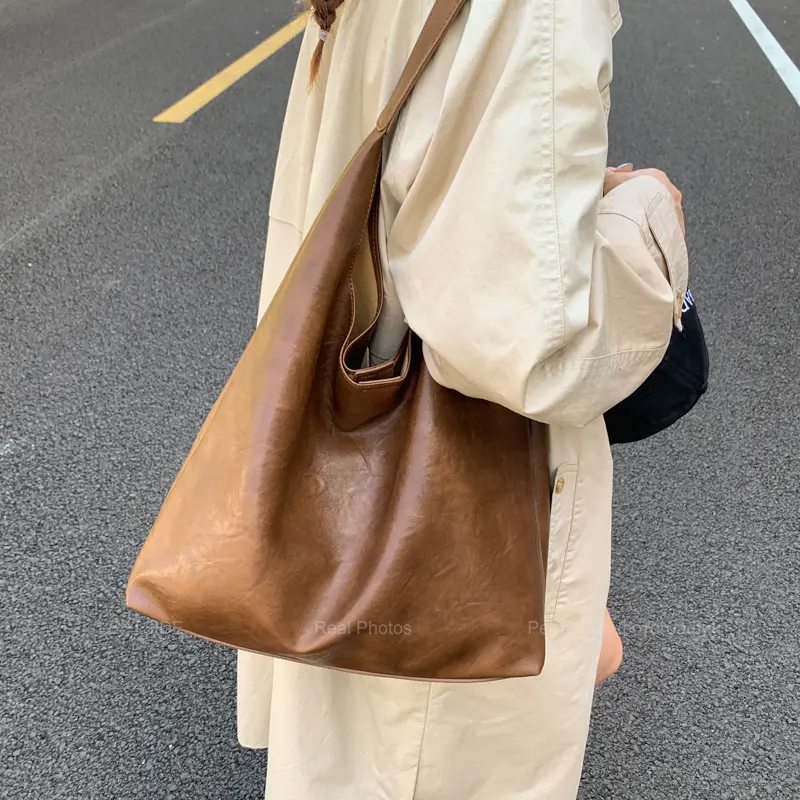 LEFTSIDE Design PU Leather Hobo Underarm Bags Lady Winter Retro Shoulder Bag for Women 2025 New Luxury Solid Color Handbags