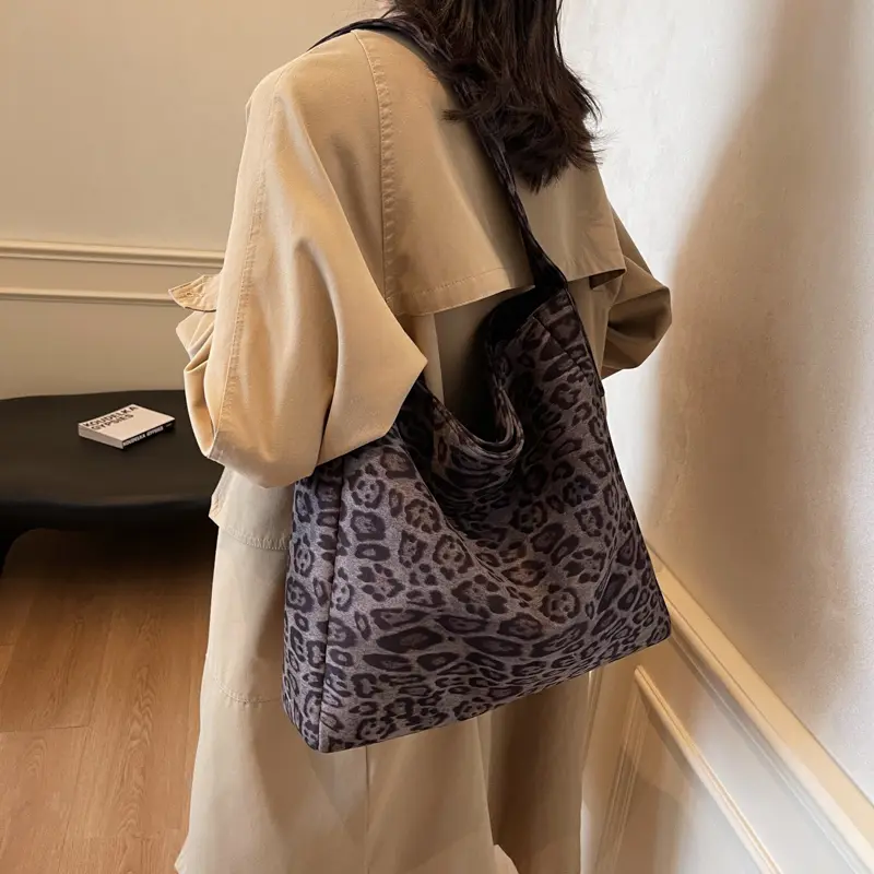 LEFTSIDE Women High Capacity Soft Cloth Shoulder Bag 2025 Winter New Fashion Retro Hobo Bag Luxury Brand Designer Handbags
