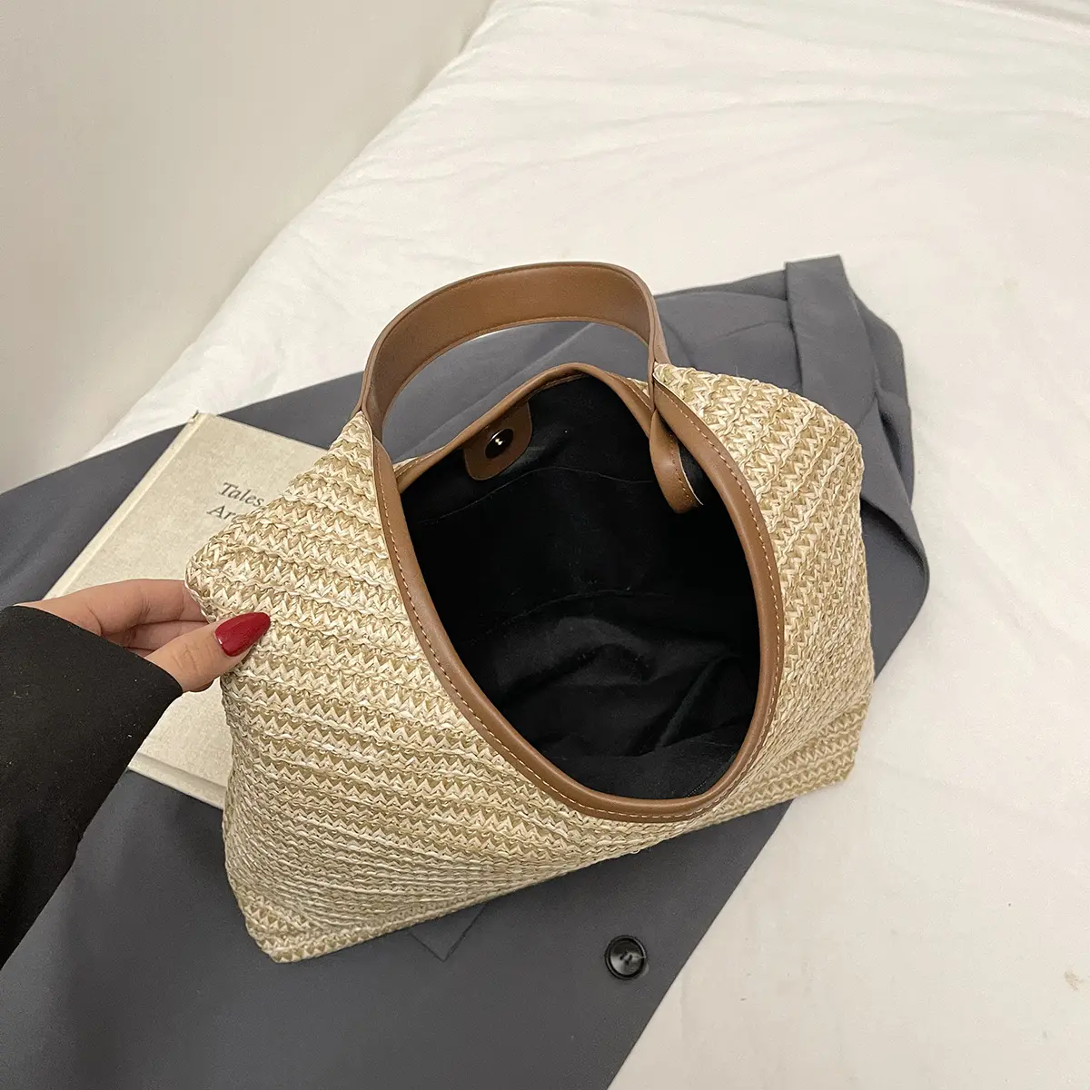 LEFTSIDE Big Weave Straw Shoulder Bags for Women 2025 Summer Ladies New Hobo Bag Females Beach Bags Lady Handbags and Purses